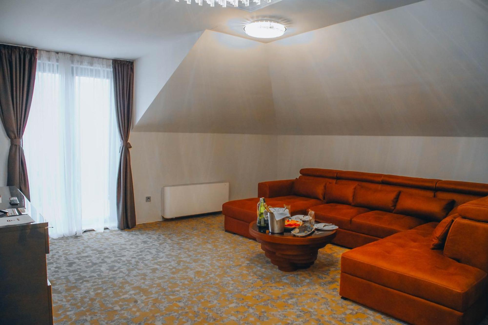S Club Resort Hotel Aqua Park And Spa Belgrad Zimmer foto