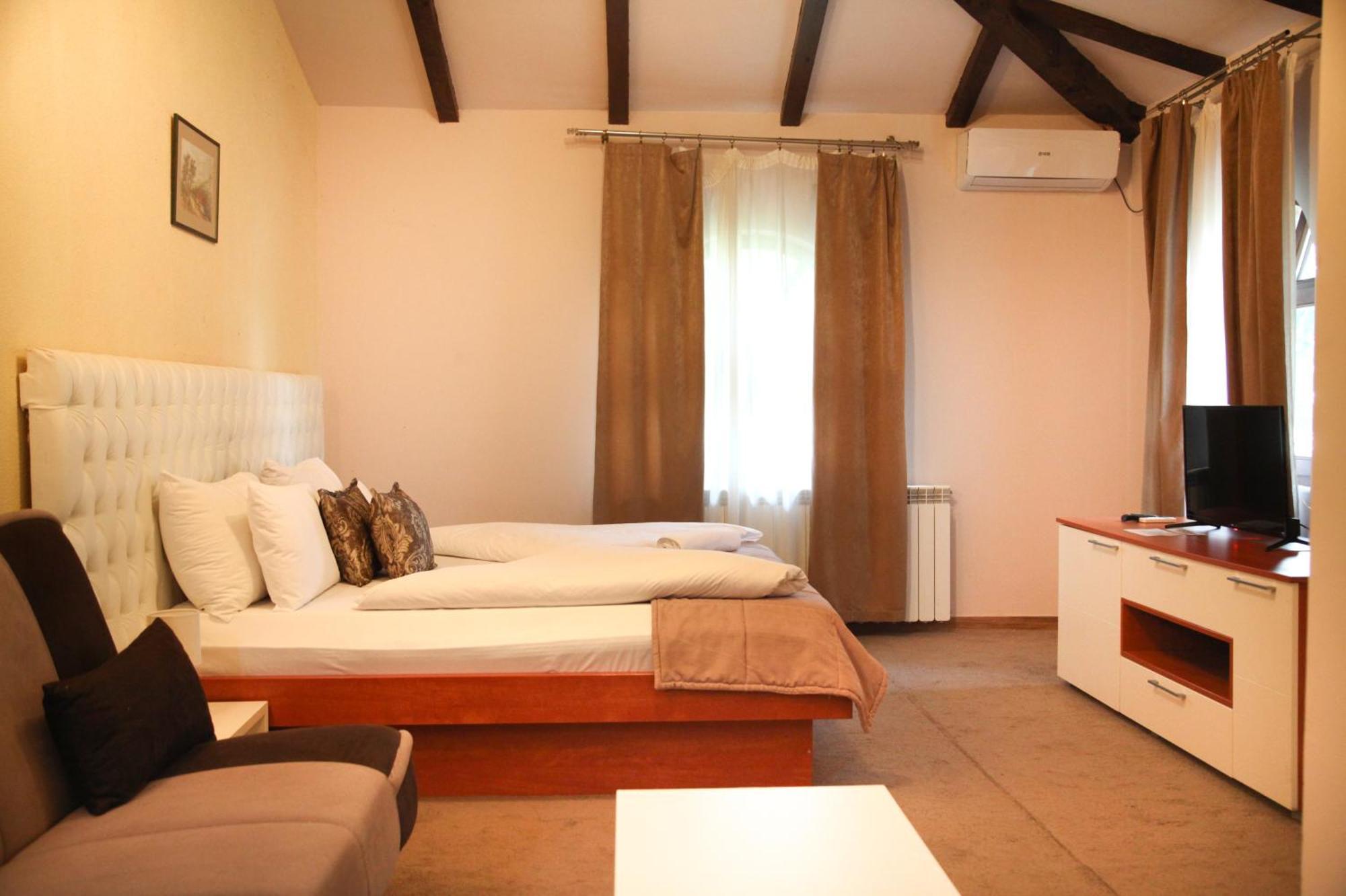 S Club Resort Hotel Aqua Park And Spa Belgrad Zimmer foto