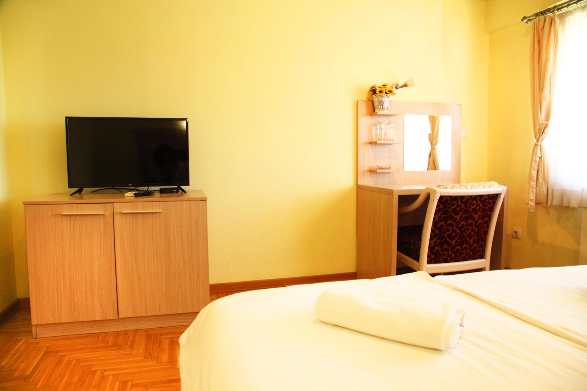 S Club Resort Hotel Aqua Park And Spa Belgrad Zimmer foto