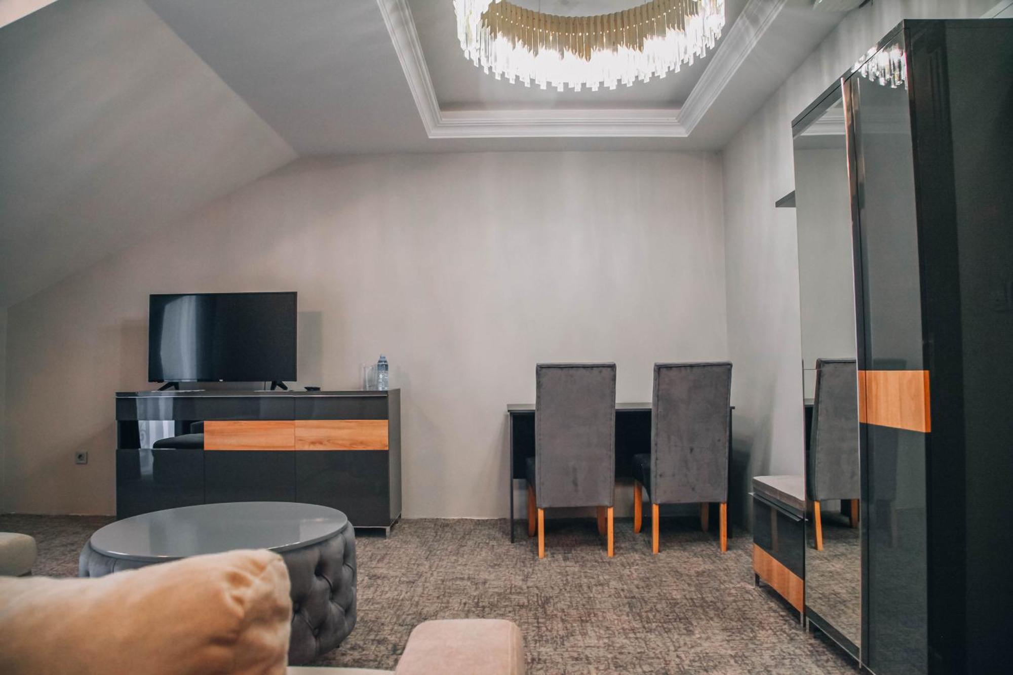 S Club Resort Hotel Aqua Park And Spa Belgrad Zimmer foto